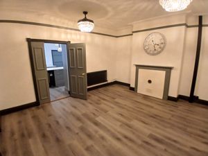 Photo 7- click for photo gallery